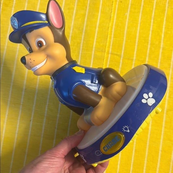 Paw Patrol Chase Talking Night Light - Picture 8 of 13